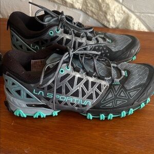 La Sportiva Women's Athletic Shoes - Black and Teal